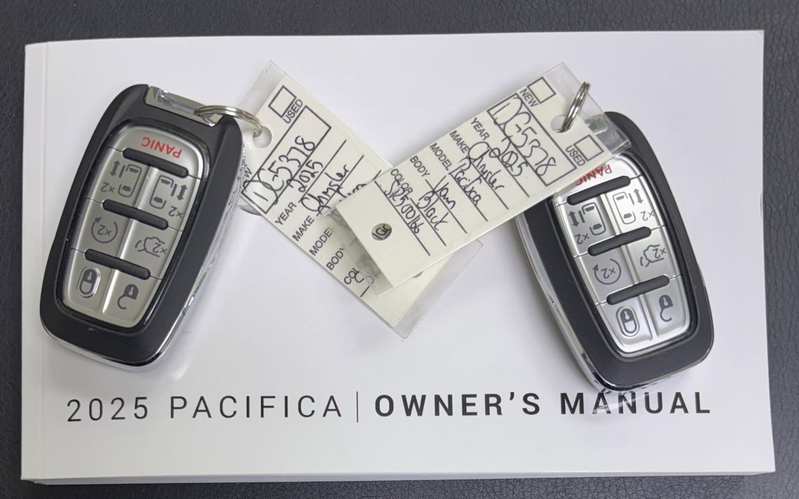 2025 Chrysler Pacifica