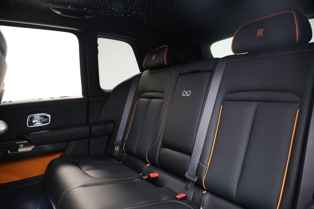 2026 Rolls-Royce Black Badge Cullinan