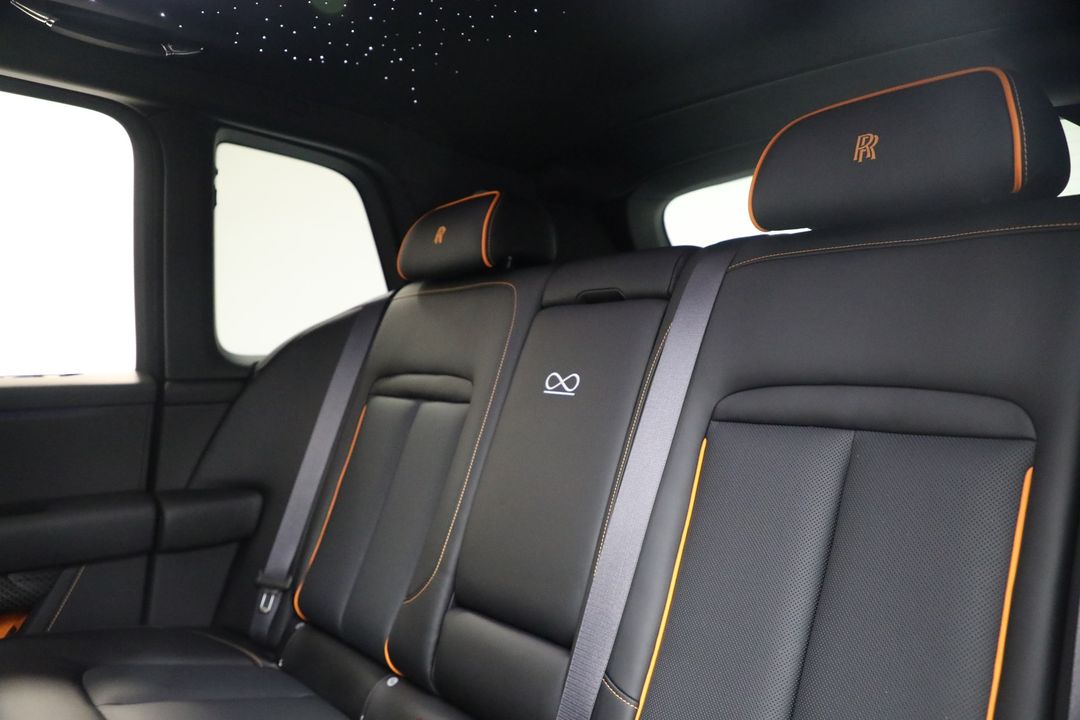 2026 Rolls-Royce Black Badge Cullinan