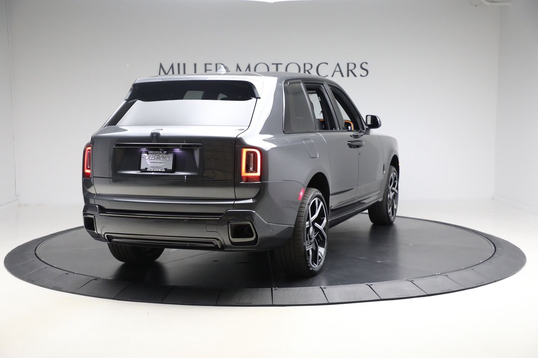 2026 Rolls-Royce Black Badge Cullinan