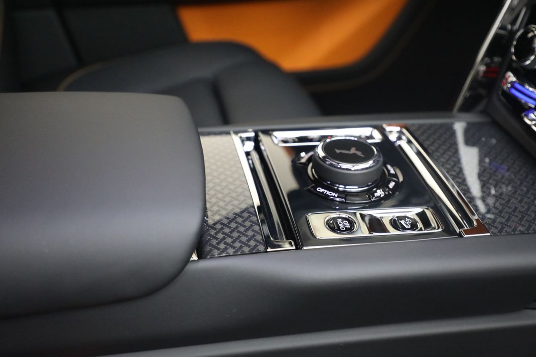 2026 Rolls-Royce Black Badge Cullinan