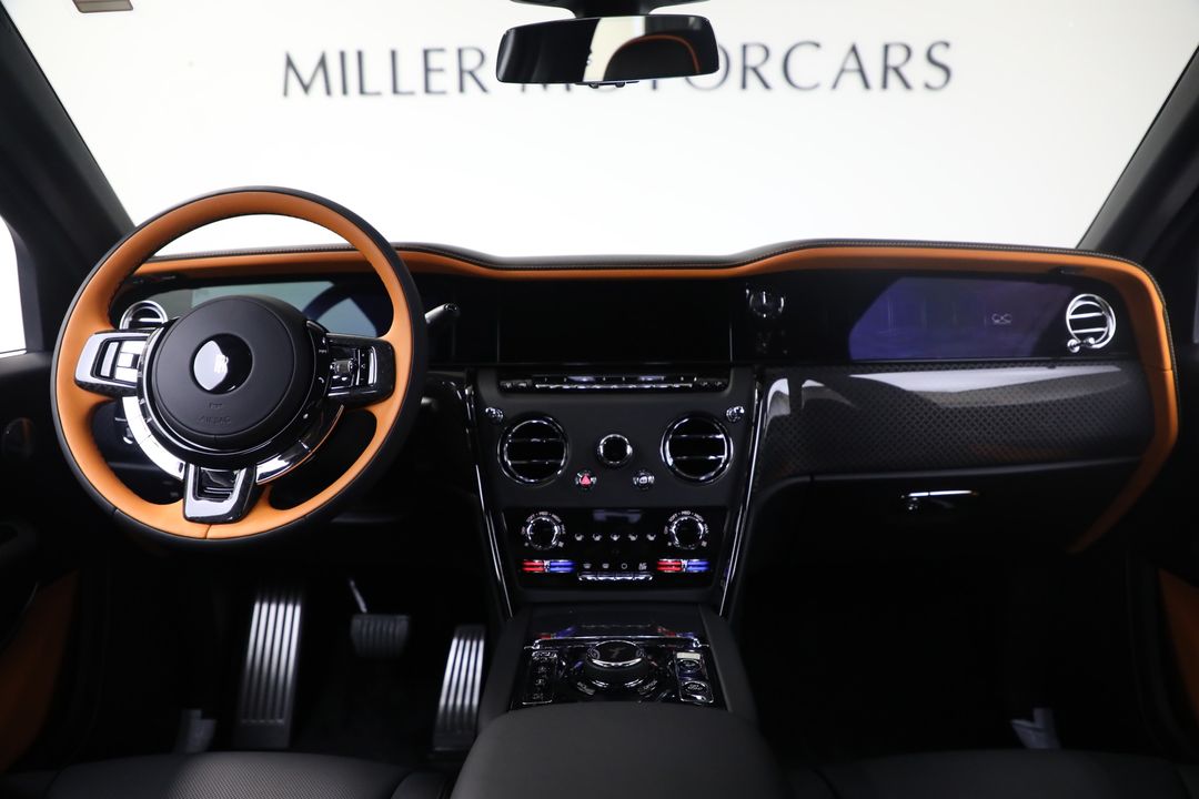 2026 Rolls-Royce Black Badge Cullinan