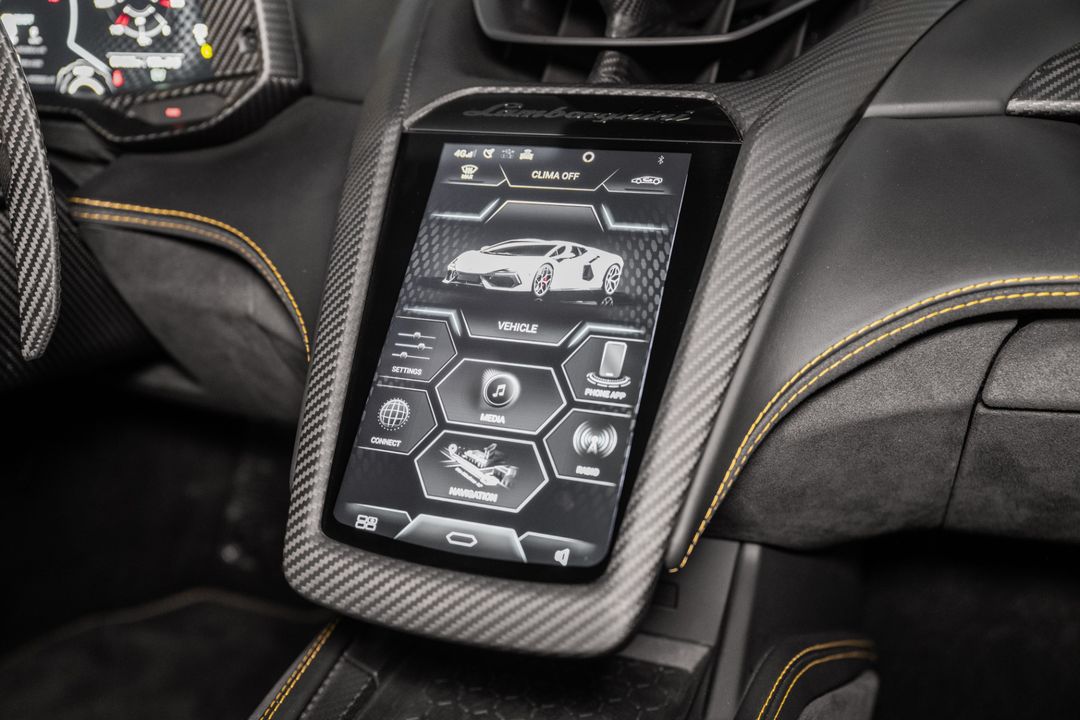 2024 Lamborghini Revuelto