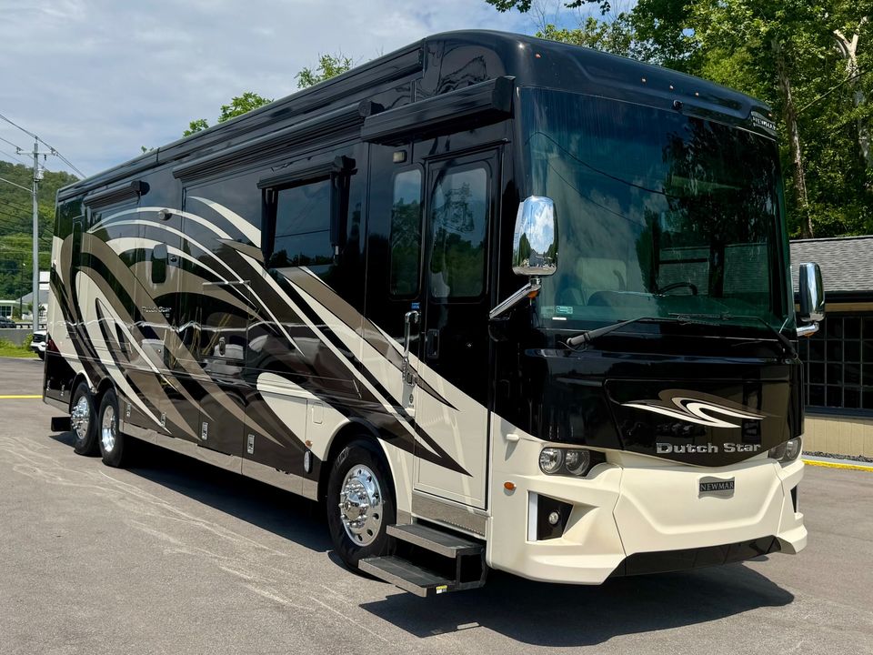 2019 Newmar Dutch Star 4018