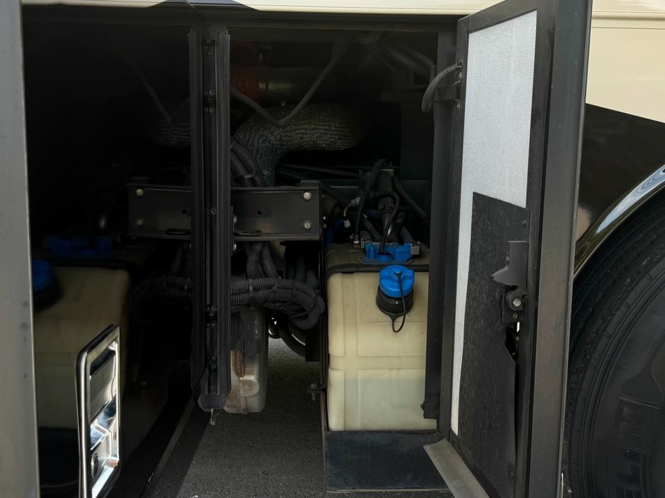 2019 Newmar Dutch Star 4018