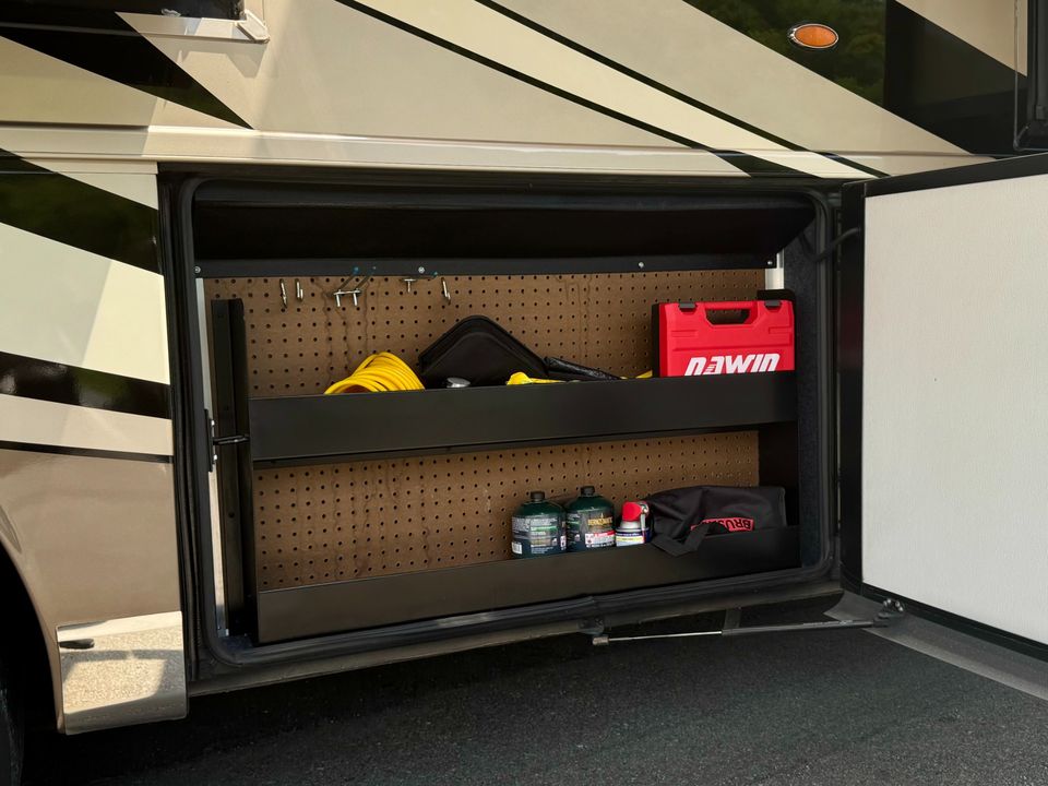 2019 Newmar Dutch Star 4018