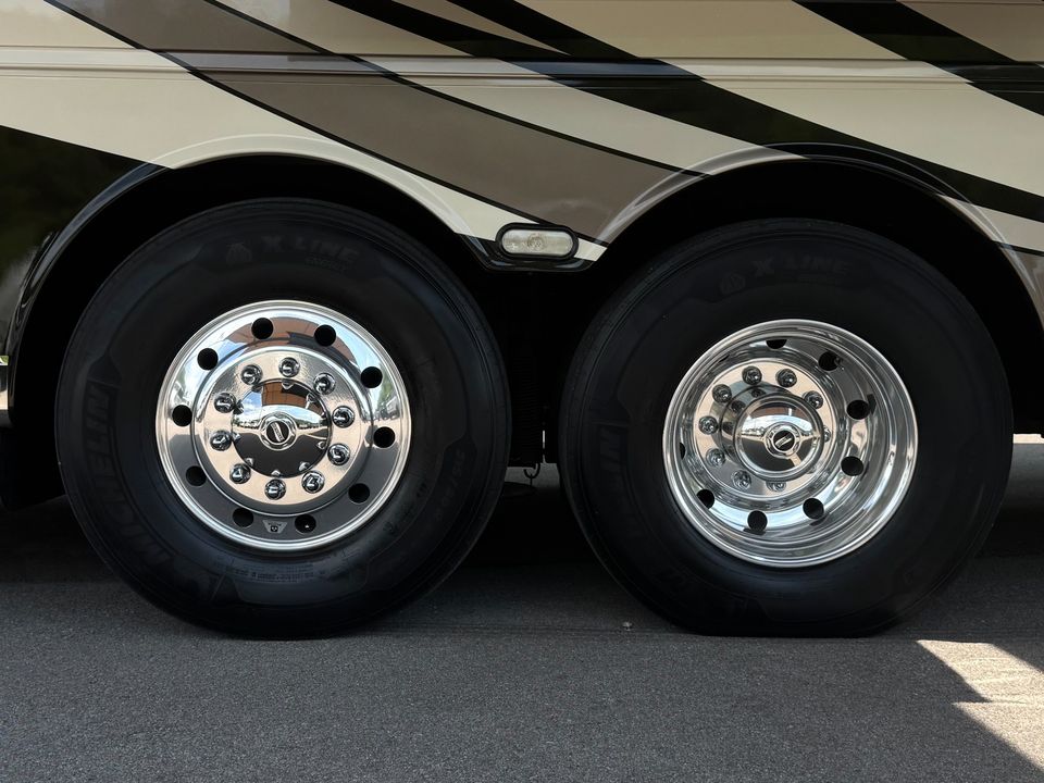2019 Newmar Dutch Star 4018