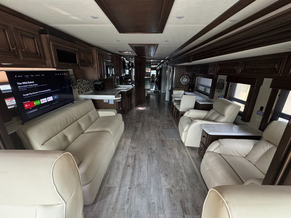 2019 Newmar Dutch Star 4018