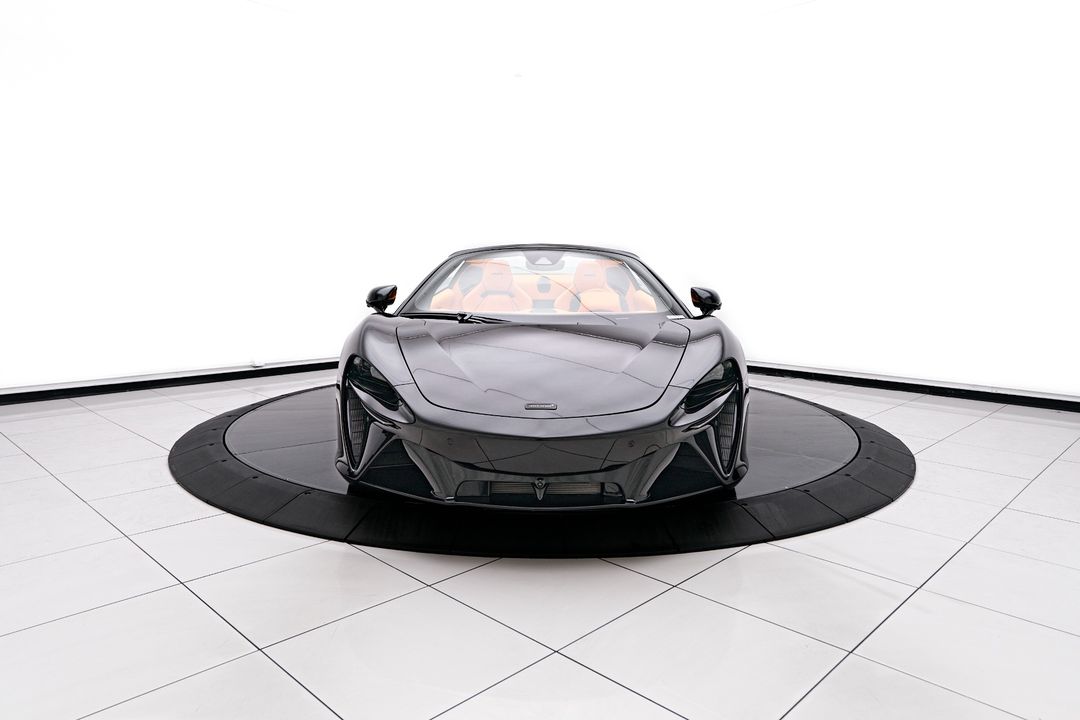 2025 McLaren Artura