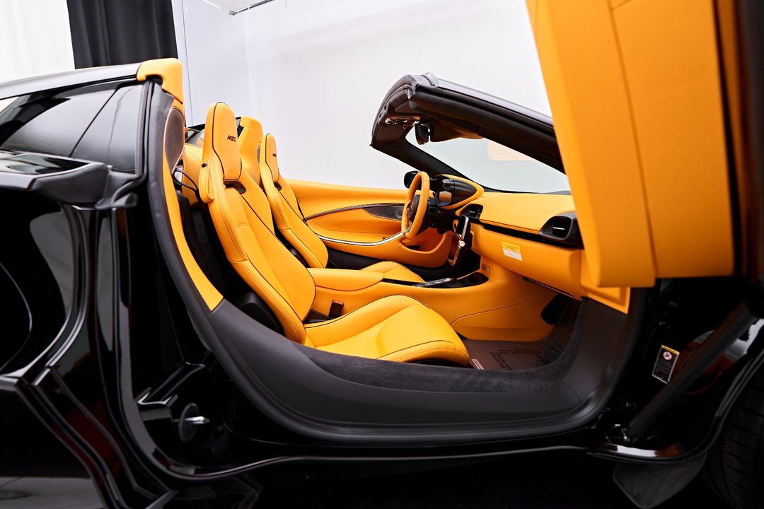 2025 McLaren Artura