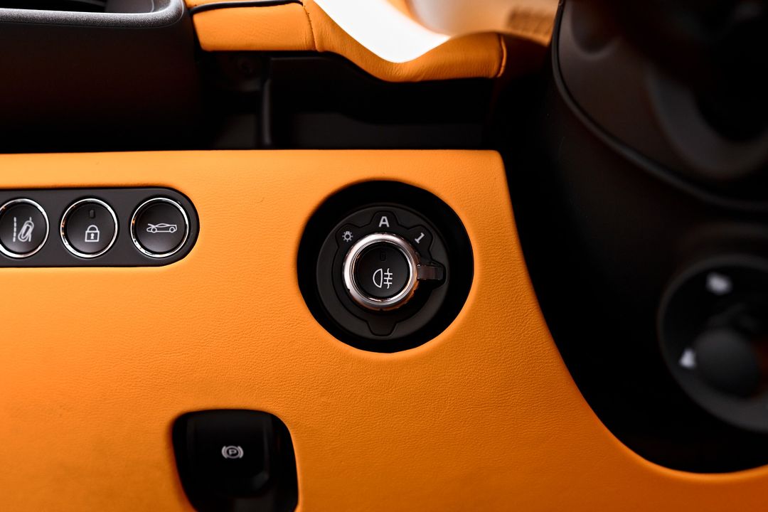 2025 McLaren Artura