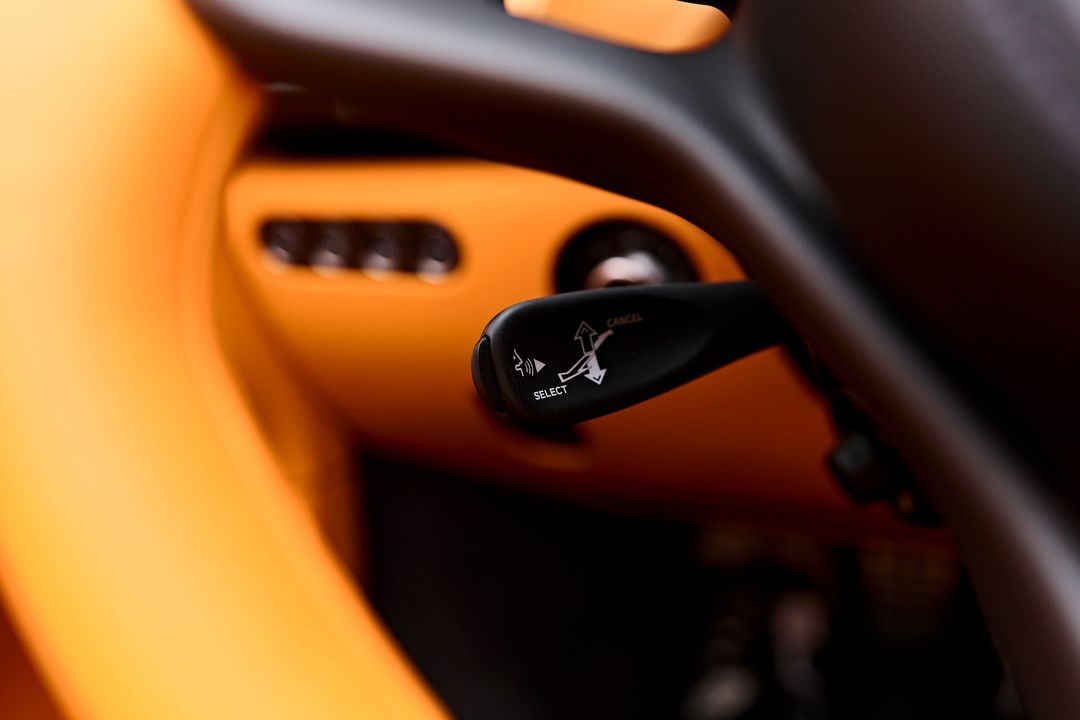 2025 McLaren Artura