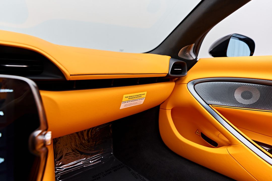 2025 McLaren Artura