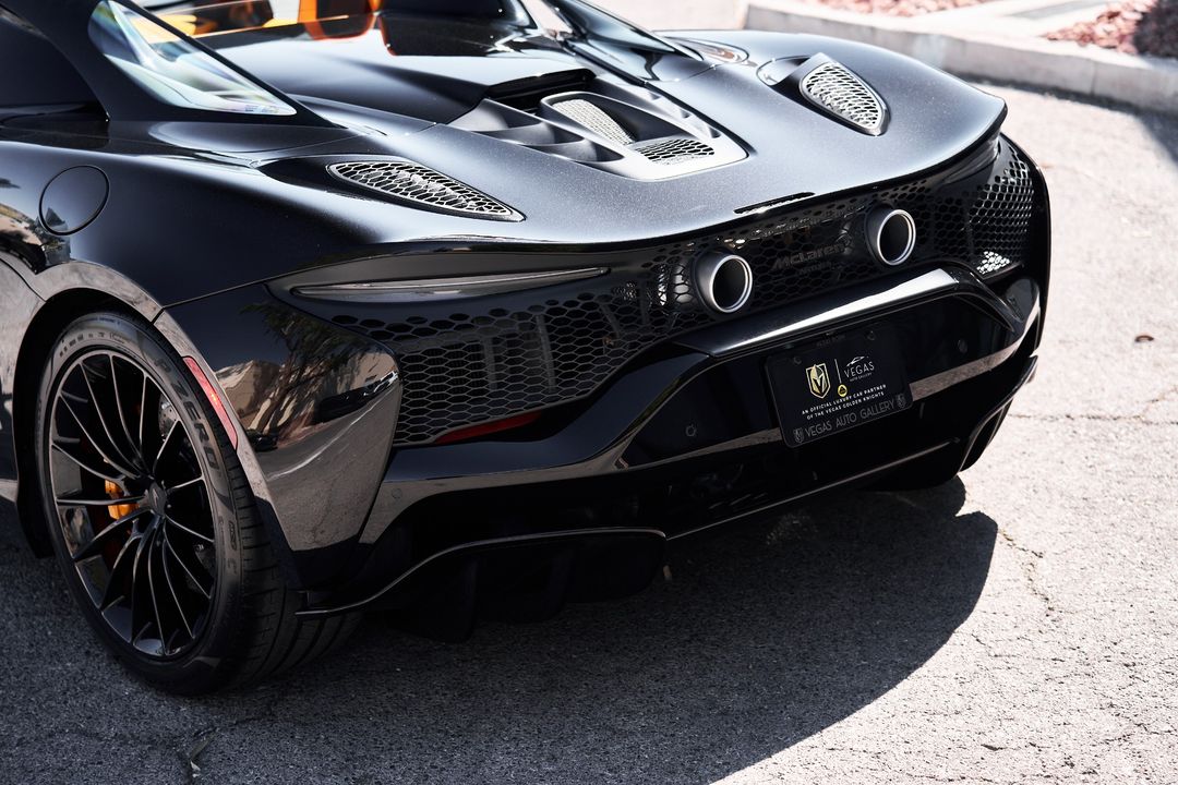 2025 McLaren Artura