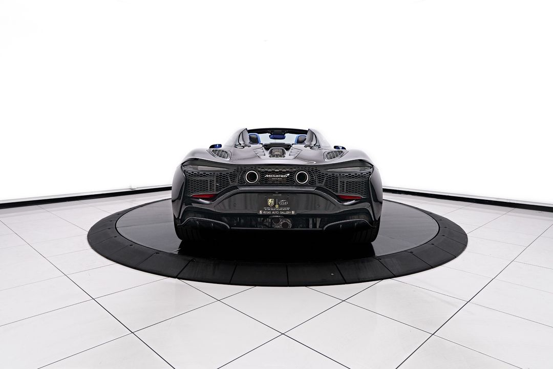 2025 McLaren Artura