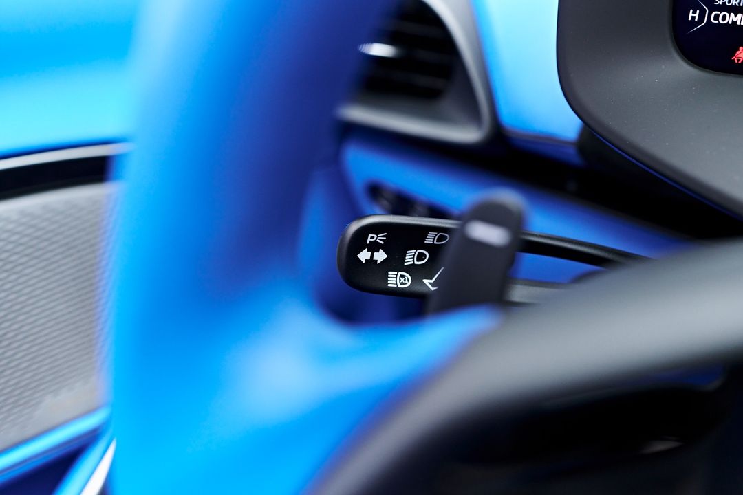 2025 McLaren Artura
