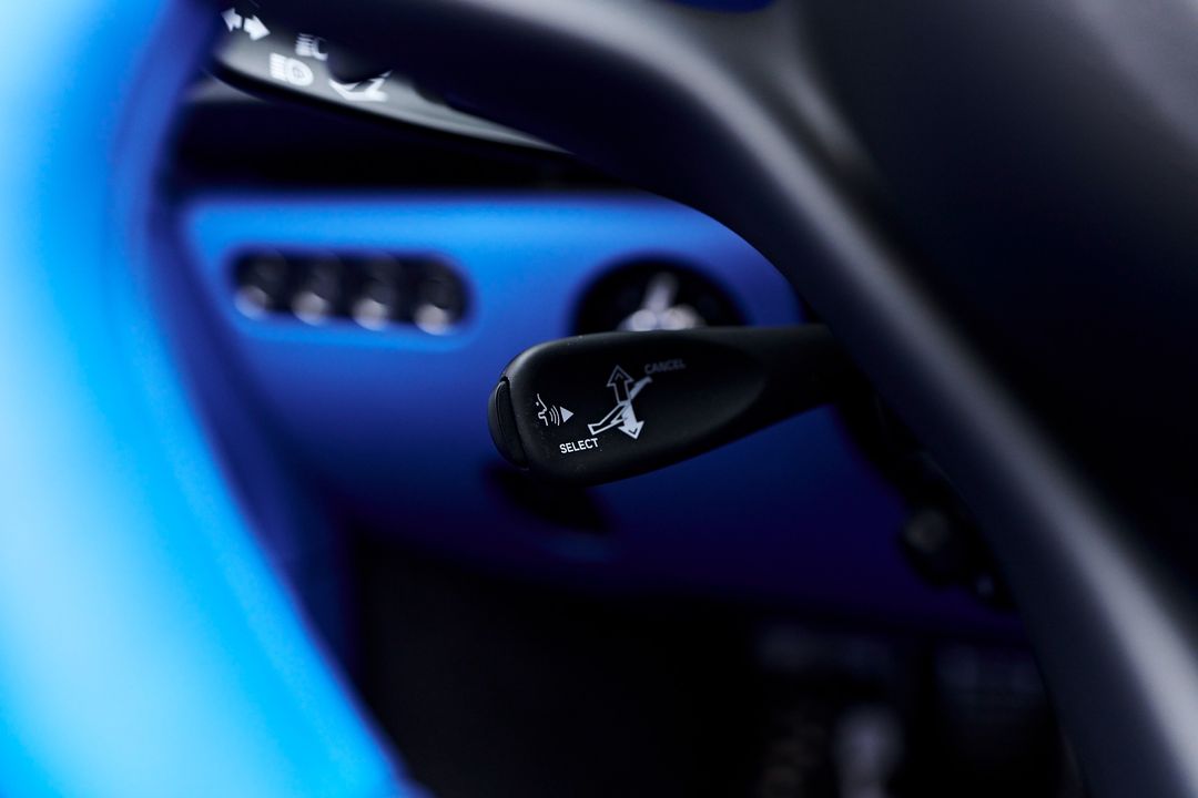 2025 McLaren Artura