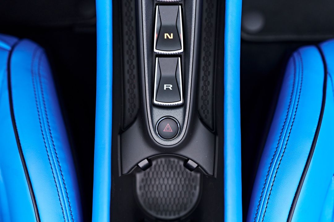 2025 McLaren Artura