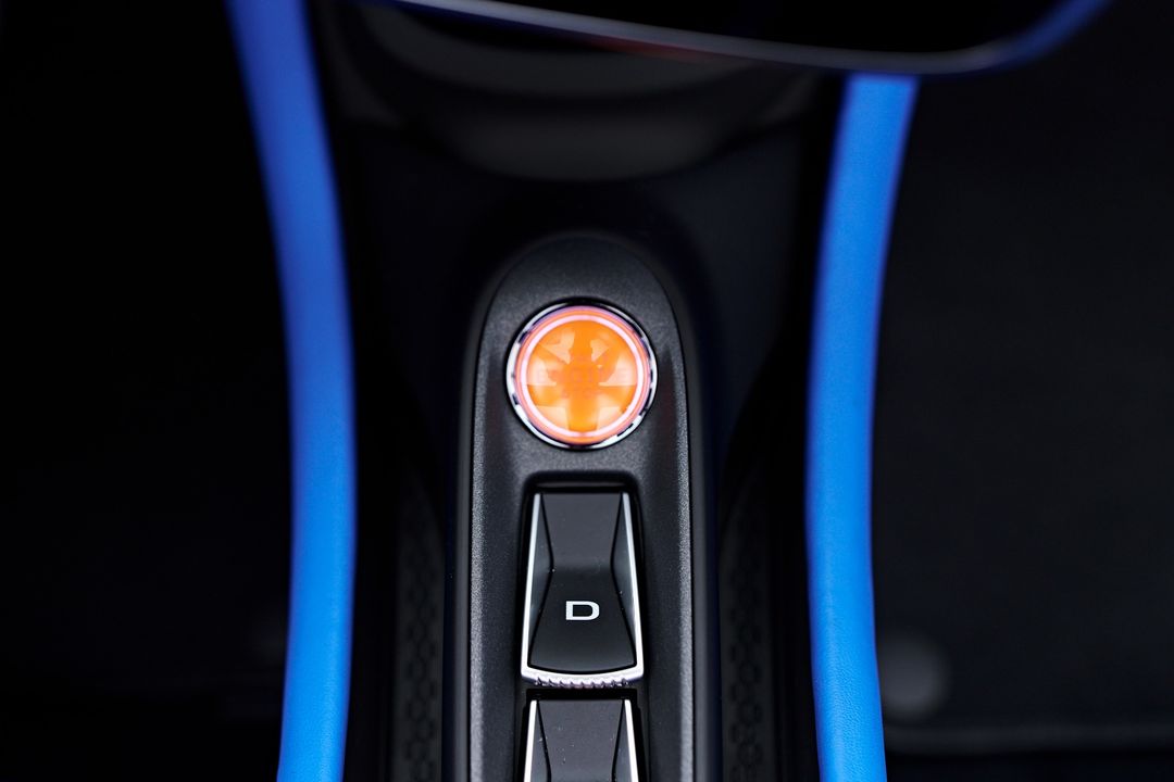2025 McLaren Artura