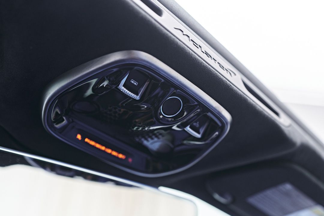 2025 McLaren Artura