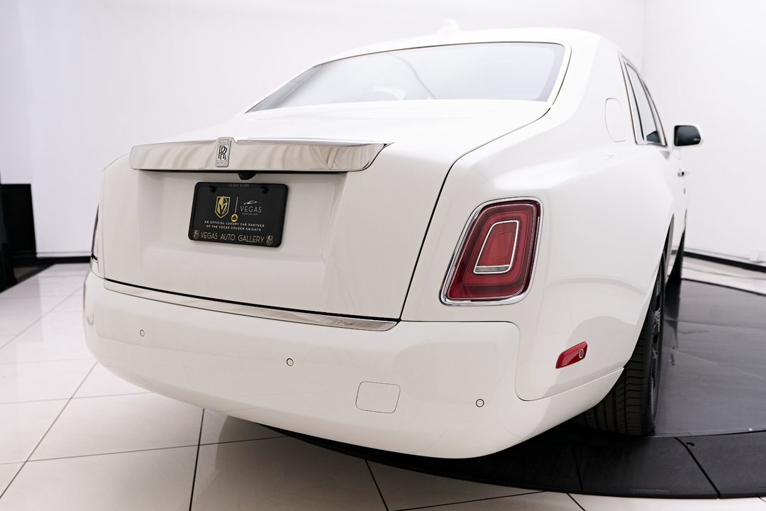 2025 Rolls-Royce Phantom