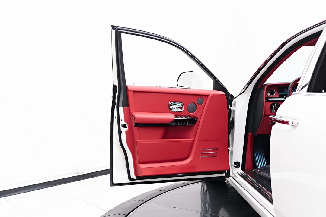 2025 Rolls-Royce Phantom