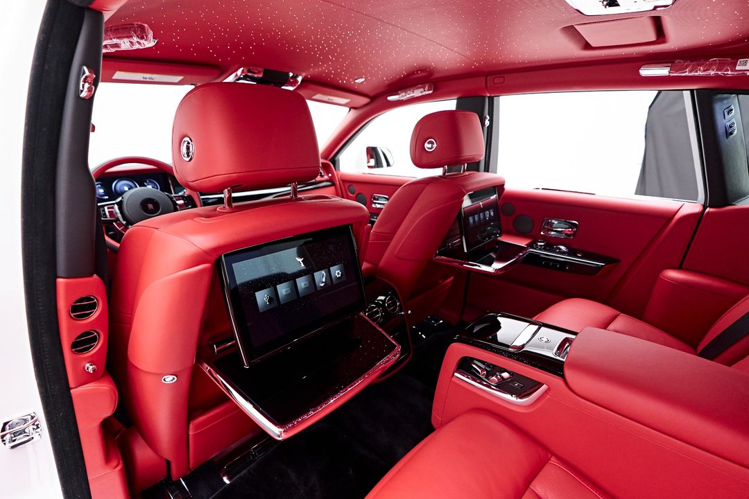 2025 Rolls-Royce Phantom