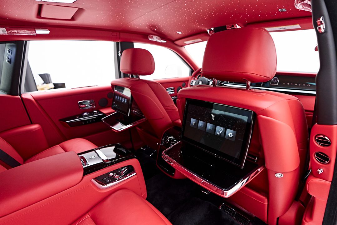 2025 Rolls-Royce Phantom