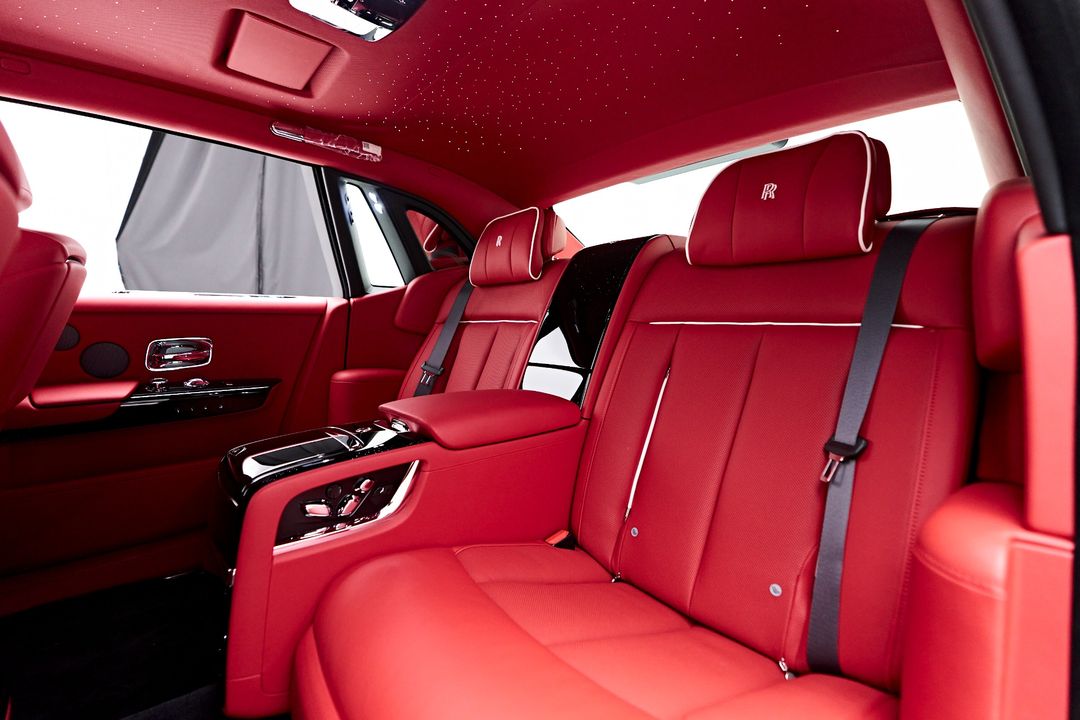 2025 Rolls-Royce Phantom