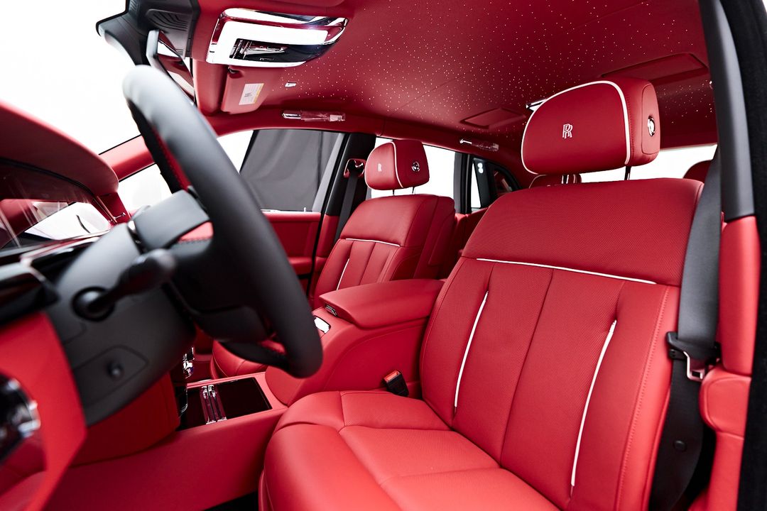 2025 Rolls-Royce Phantom