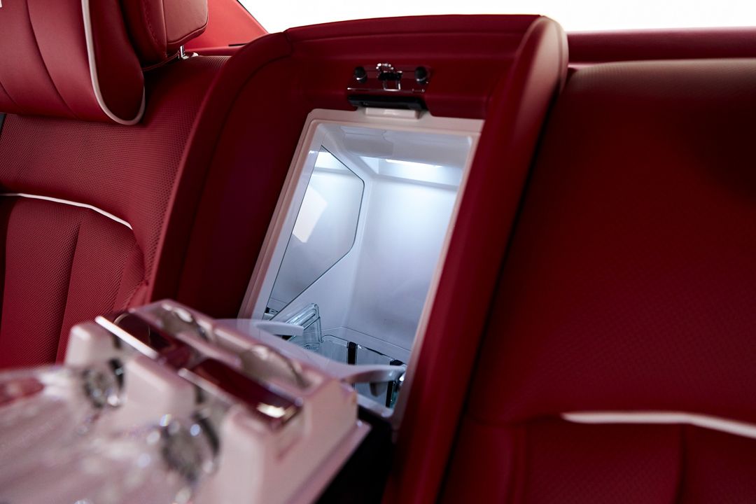 2025 Rolls-Royce Phantom