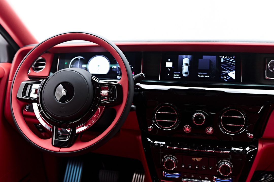 2025 Rolls-Royce Phantom