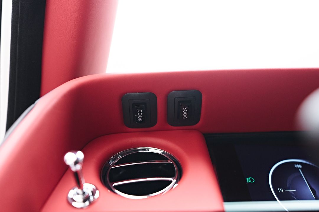 2025 Rolls-Royce Phantom