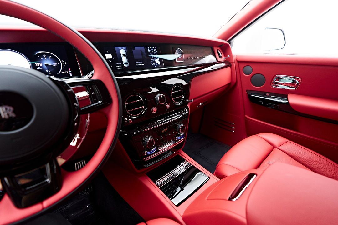 2025 Rolls-Royce Phantom