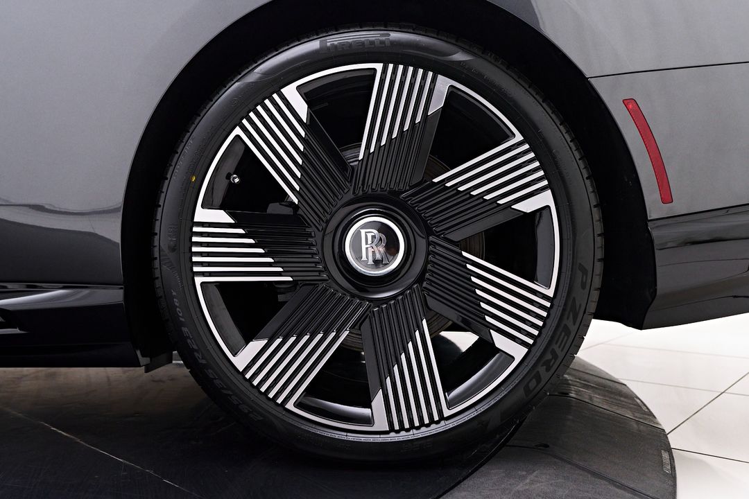 2025 Rolls-Royce Spectre