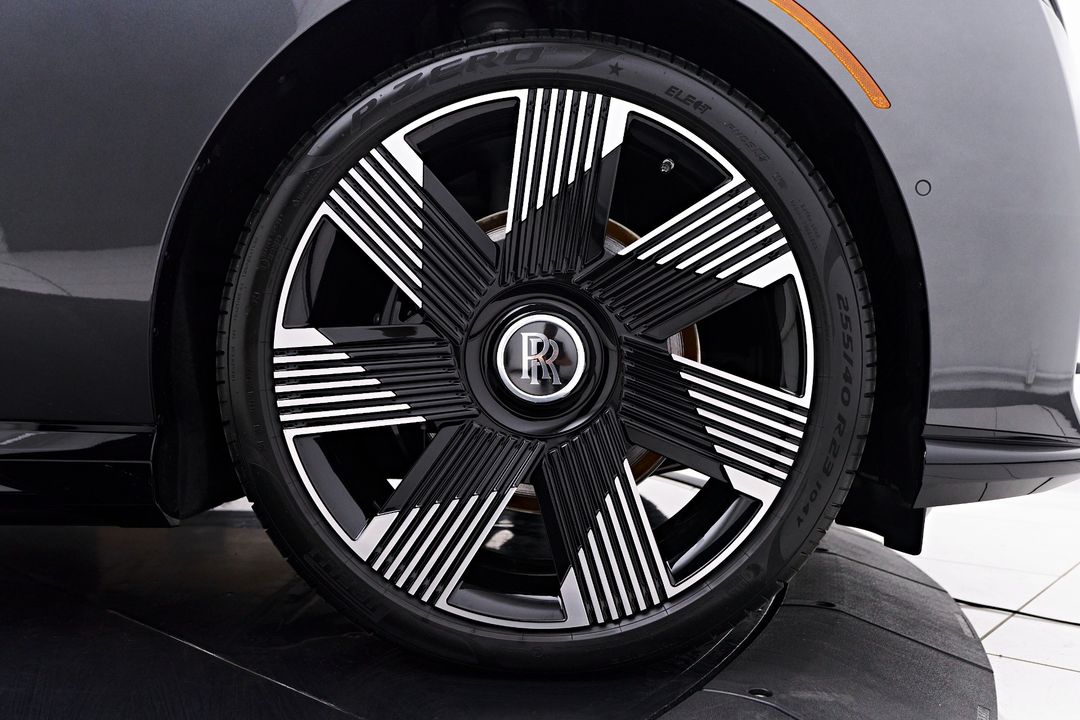 2025 Rolls-Royce Spectre