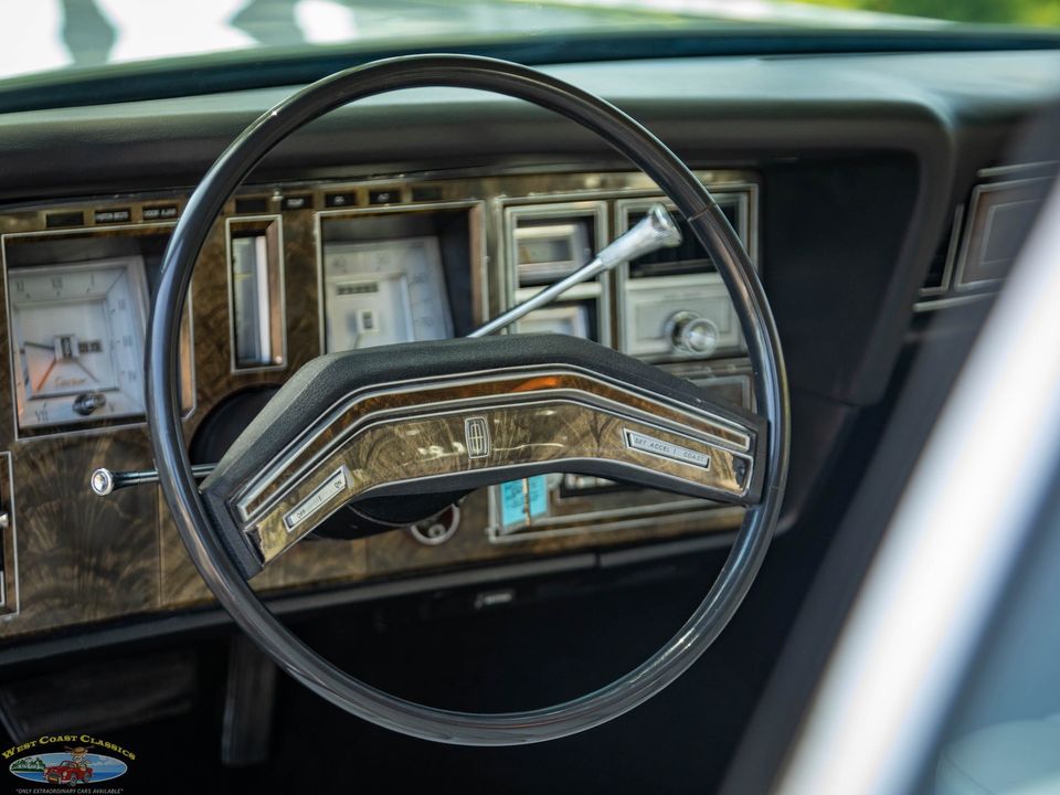 1977 Lincoln Continental Mark V