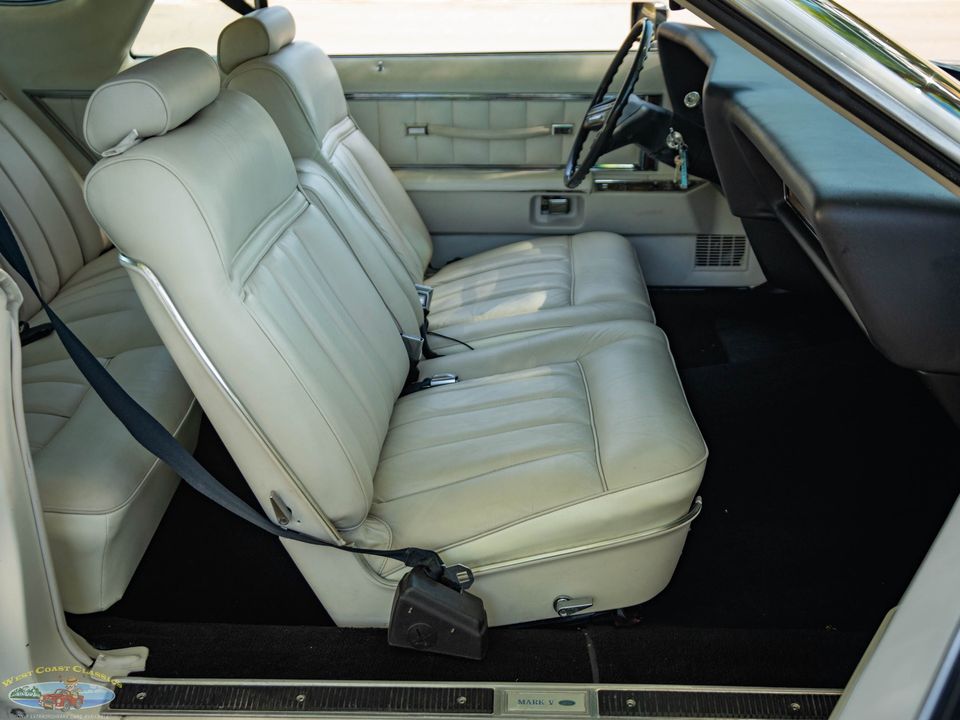 1977 Lincoln Continental Mark V