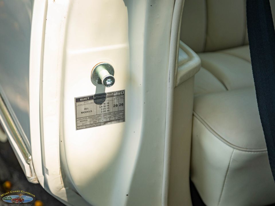 1977 Lincoln Continental Mark V