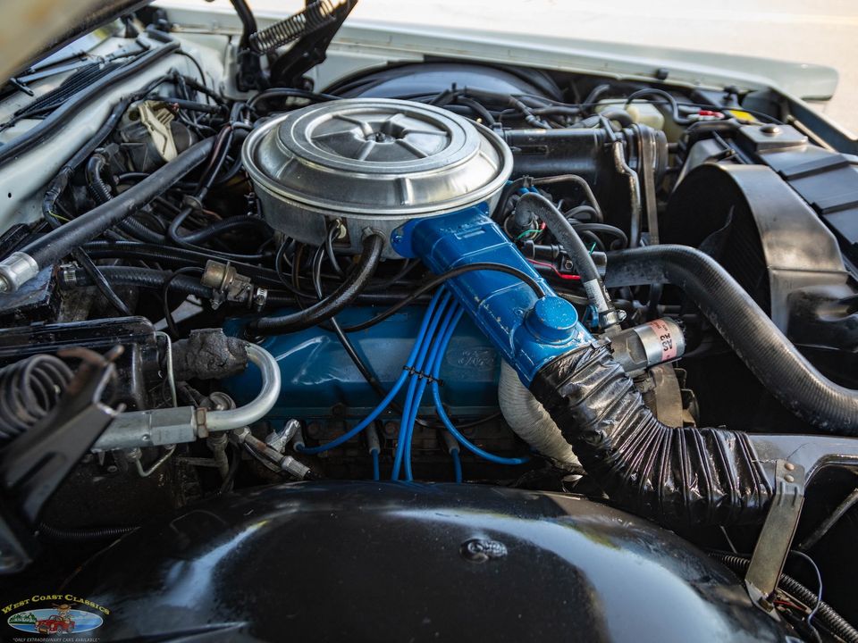 1977 Lincoln Continental Mark V