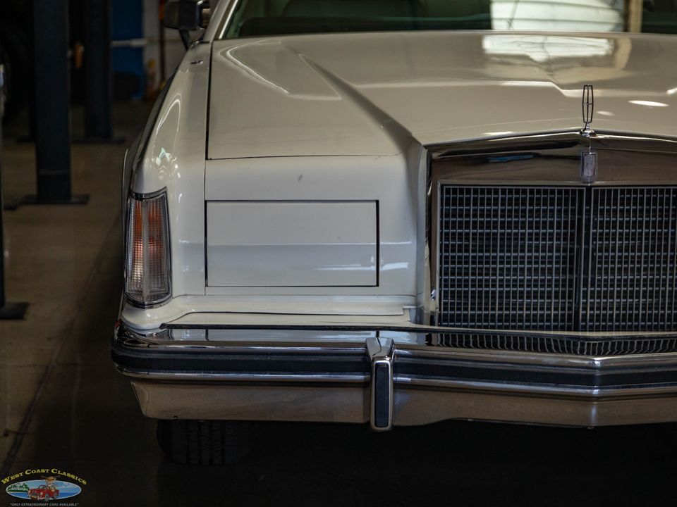 1977 Lincoln Continental Mark V