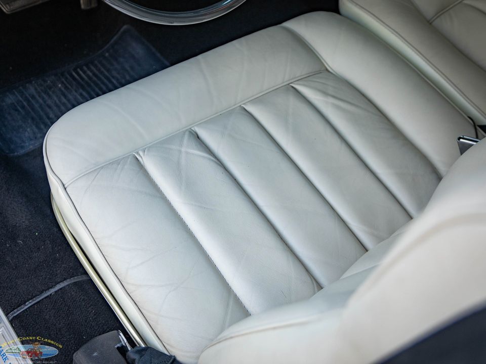 1977 Lincoln Continental Mark V