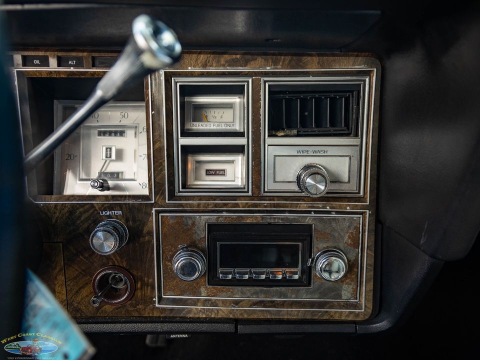 1977 Lincoln Continental Mark V