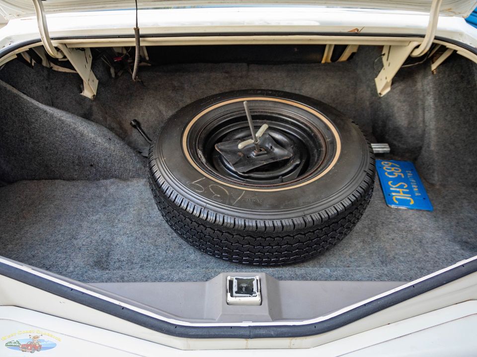 1977 Lincoln Continental Mark V
