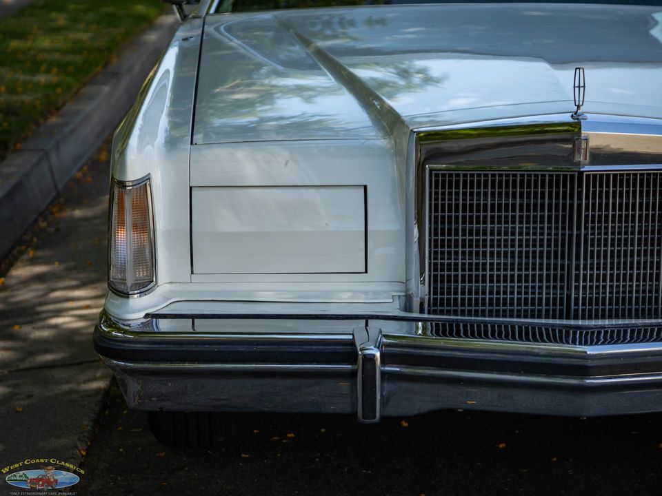 1977 Lincoln Continental Mark V