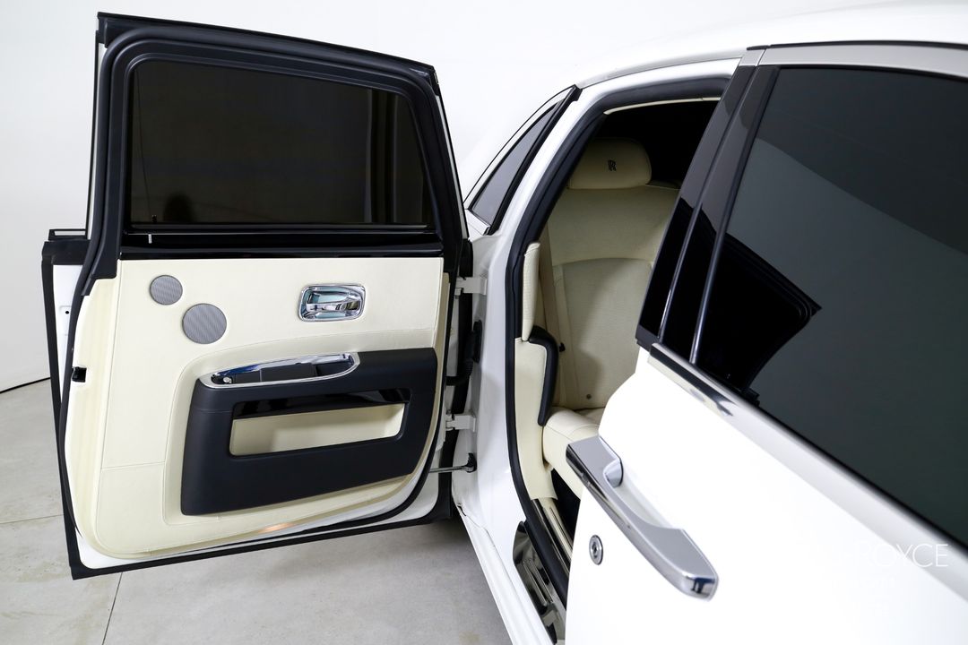 2012 Rolls-Royce Ghost