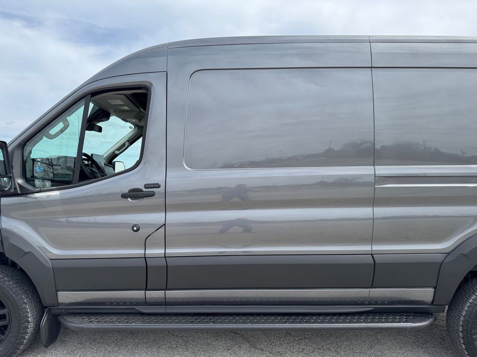 2023 Ford Transit Trail