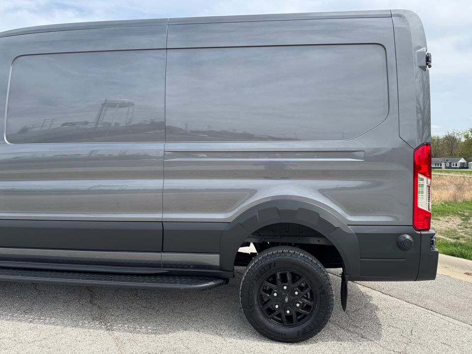 2023 Ford Transit Trail