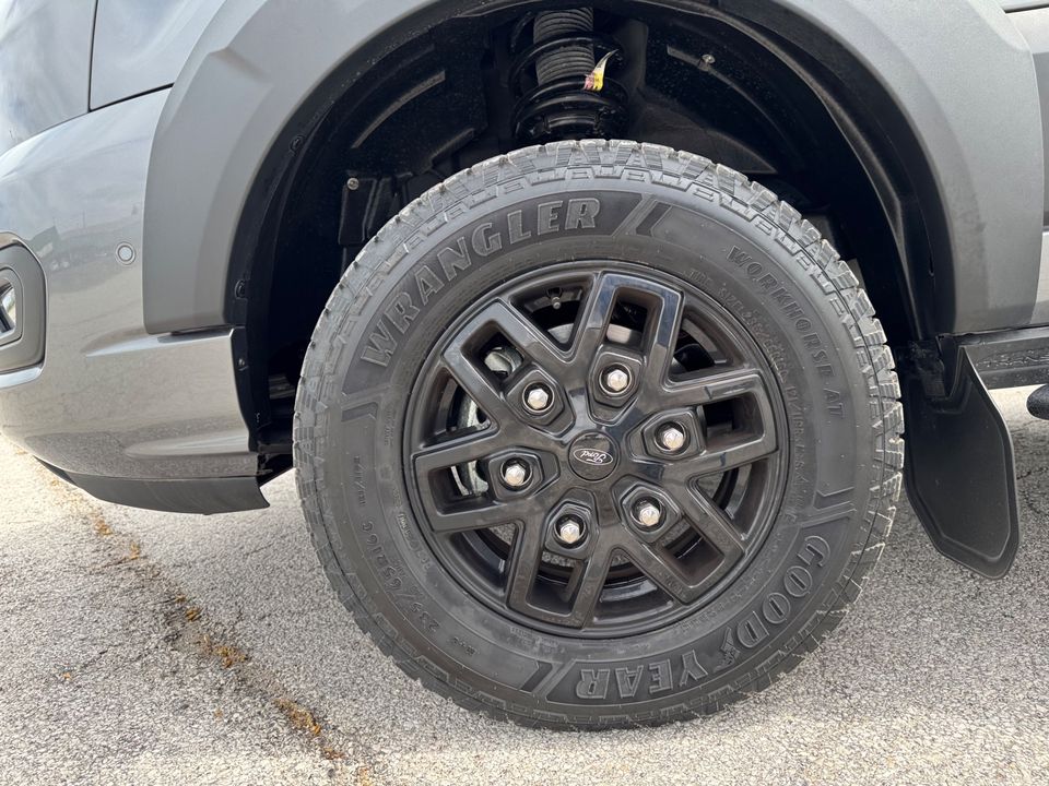 2023 Ford Transit Trail