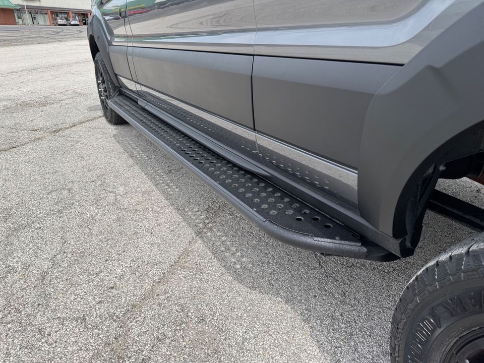 2023 Ford Transit Trail